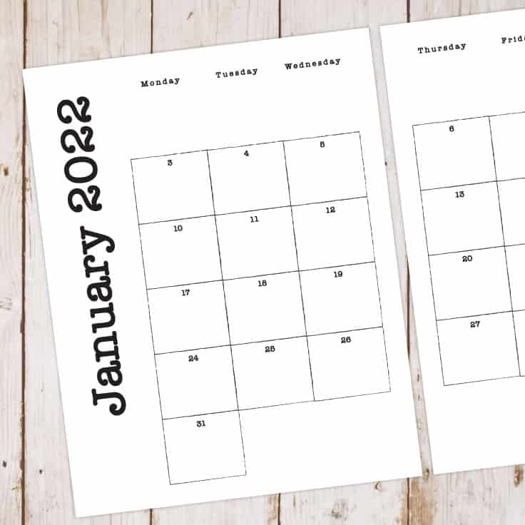FREEBIE 2022 printable monthly calendar on 2 pages