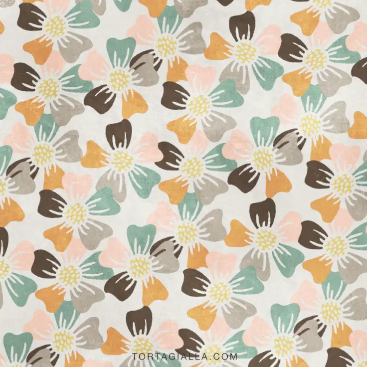 FREEBIE: Download a free printable fall daisies patterned paper file on tortagialla.com